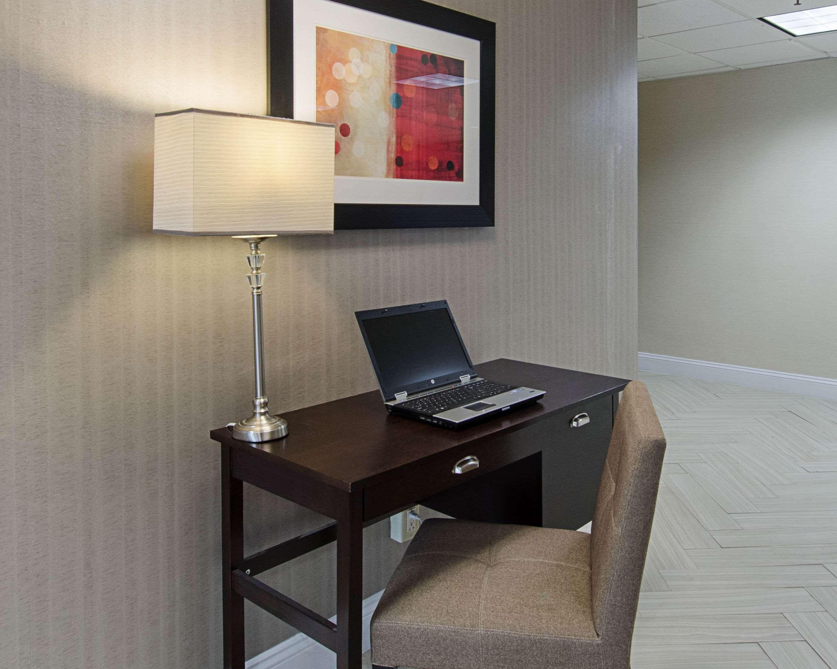 Quality Inn & Suites Worcester Ngoại thất bức ảnh