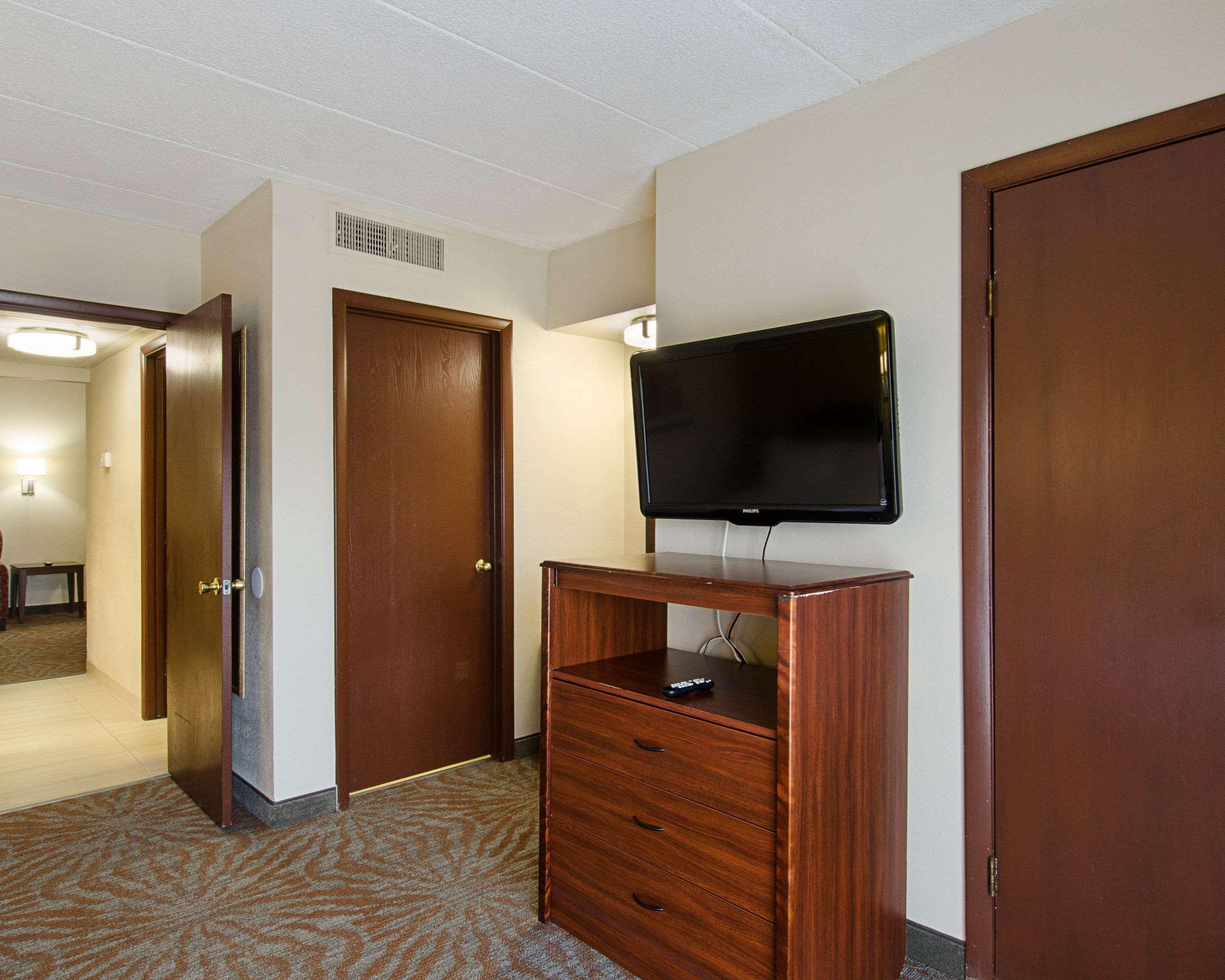 Quality Inn & Suites Worcester Ngoại thất bức ảnh