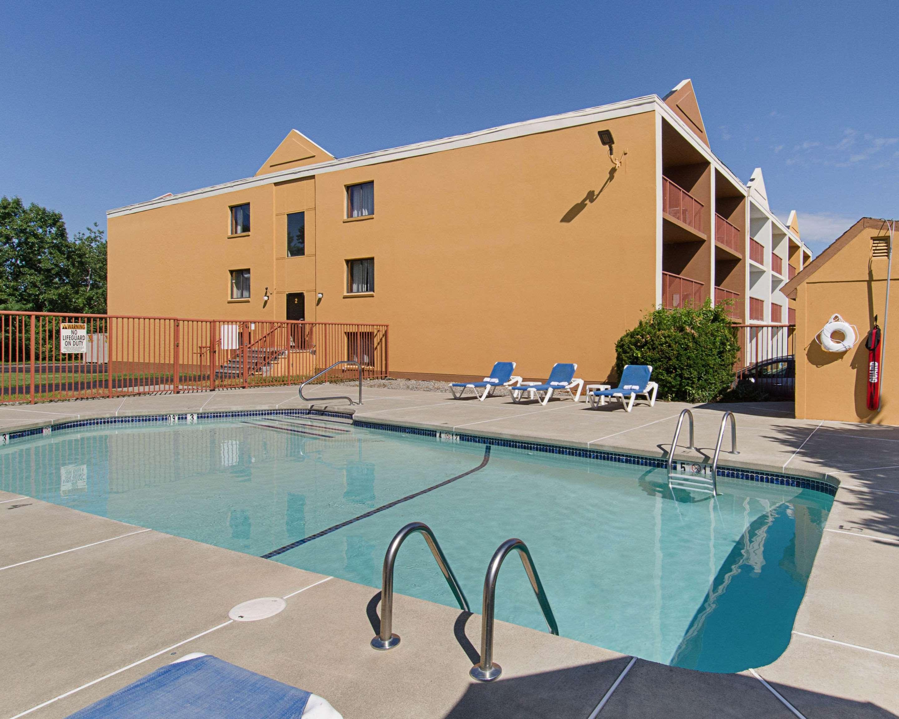 Quality Inn & Suites Worcester Ngoại thất bức ảnh