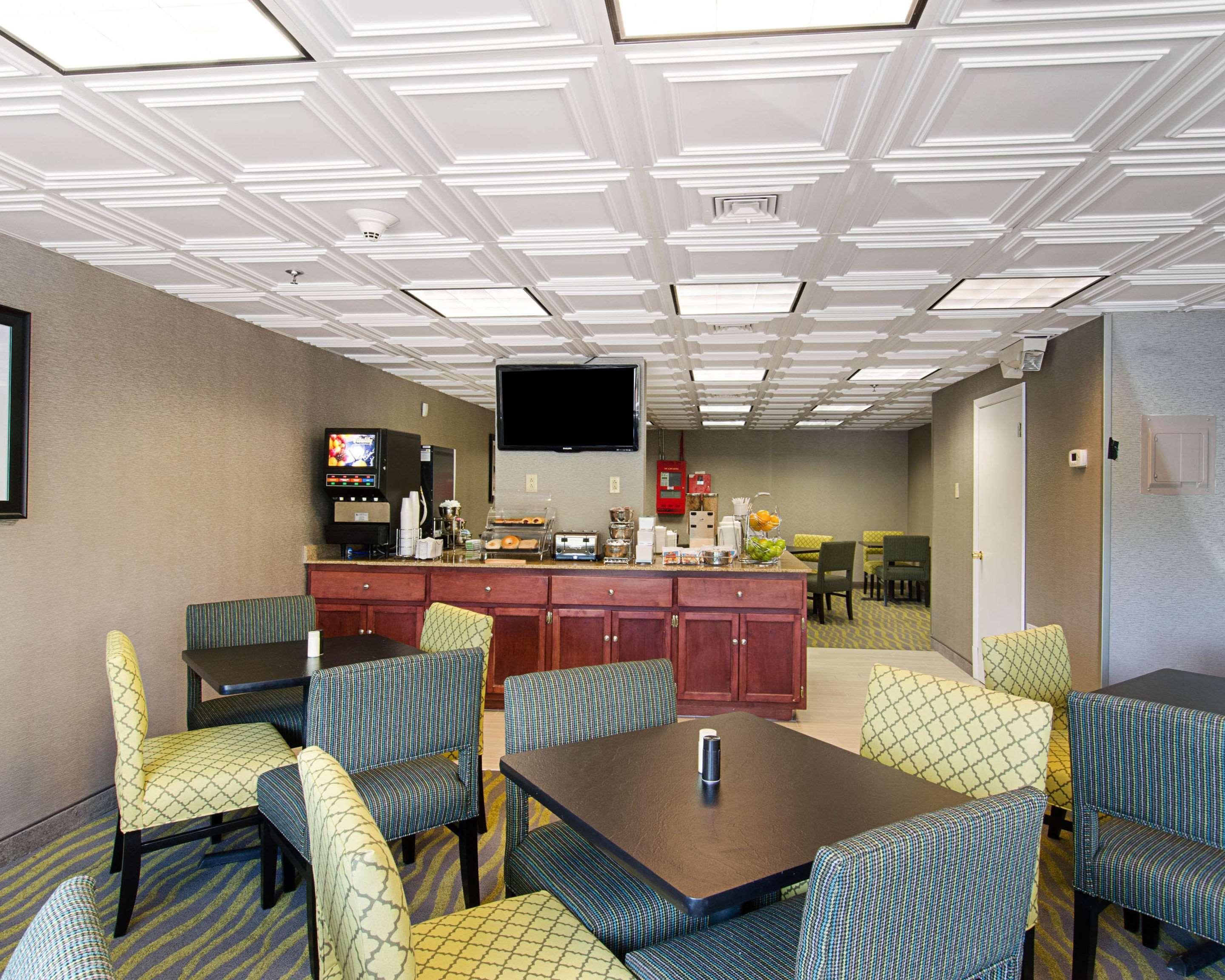 Quality Inn & Suites Worcester Ngoại thất bức ảnh